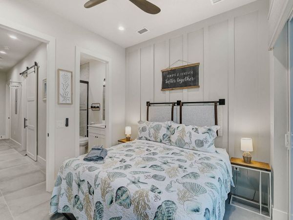 Luxury Oceanfront Retreat in Bradenton Beach - 3_Bedroom Home with Private Pool