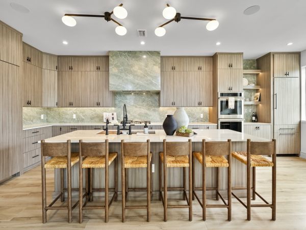 Luxury Beach Home in Anna Maria - Exclusive Property with Private Pool & Dock