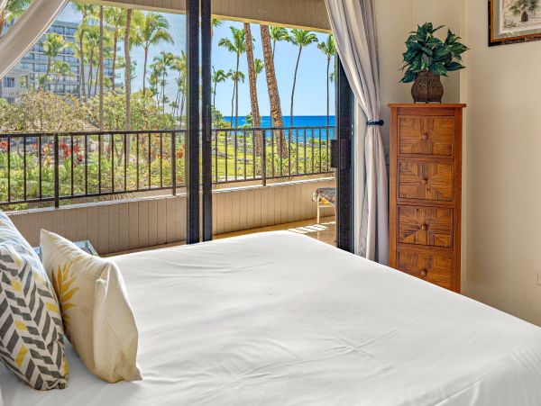 Absolute World Class Views Maui Beachfront Vacation Condo