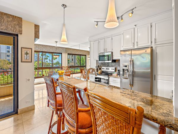 Absolute World Class Views Maui Beachfront Vacation Condo