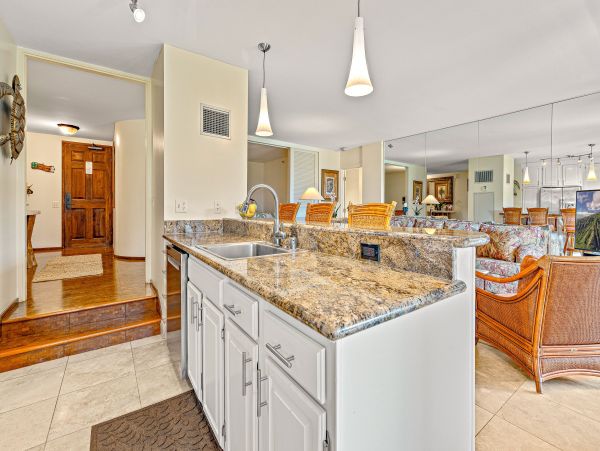 Absolute World Class Views Maui Beachfront Vacation Condo