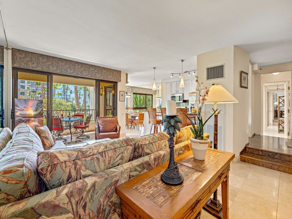 Absolute World Class Views Maui Beachfront Vacation Condo