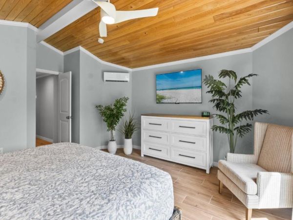 Luxury Beach Retreat on Anna Maria Island - Four Bedroom, Private Pool
