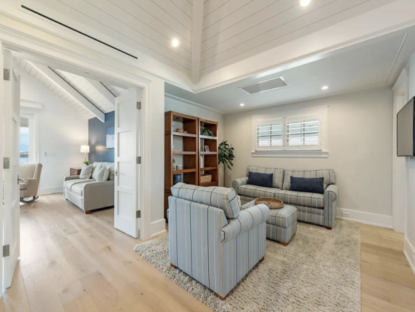 Naples Vacation Rentals - Vanderbilt Beach Luxury Homes