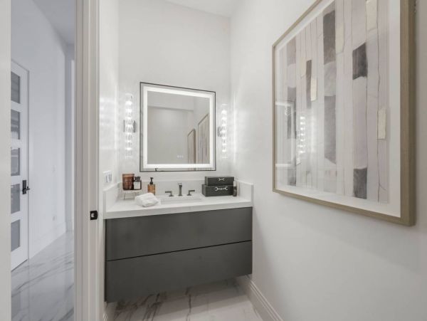 NEW ARRIVAL LUXURY MARCO ESTATE HOME