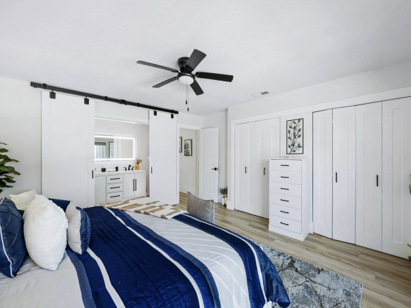 Fort Myers Five Bedroom Private Pool Walk to Beach, Dining & Shopping