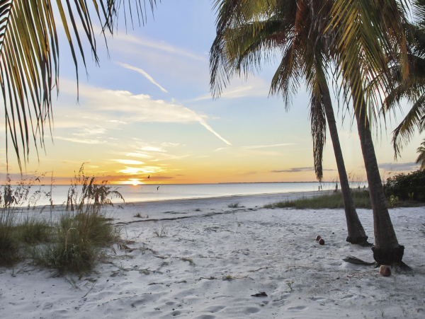 Walk to Beach Fort Myers Rental Home Private Pool
