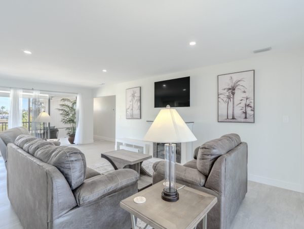 Walk to Beach Fort Myers Rental Home Private Pool