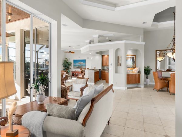 Marco Island Luxury Four Bedroom Plus Den
