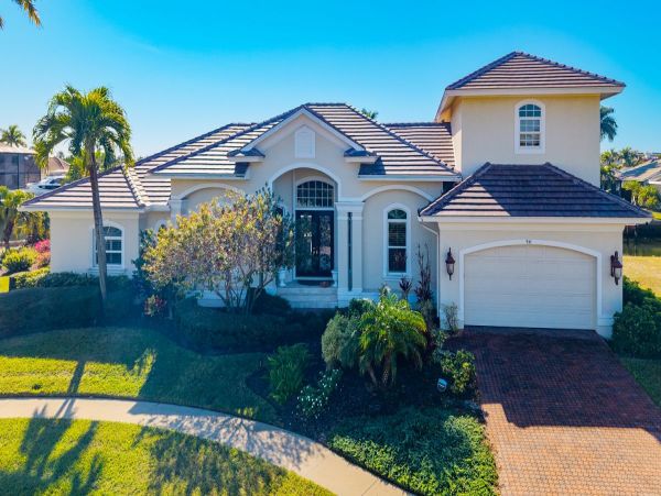 Marco Island Luxury Four Bedroom Plus Den