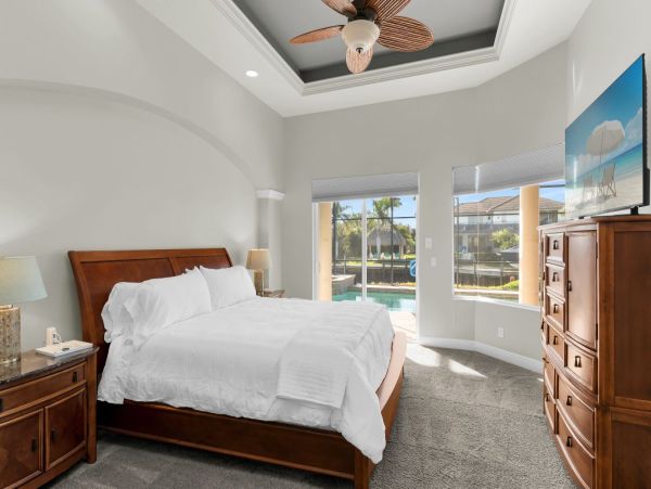 Marco Island Luxury Four Bedroom Plus Den