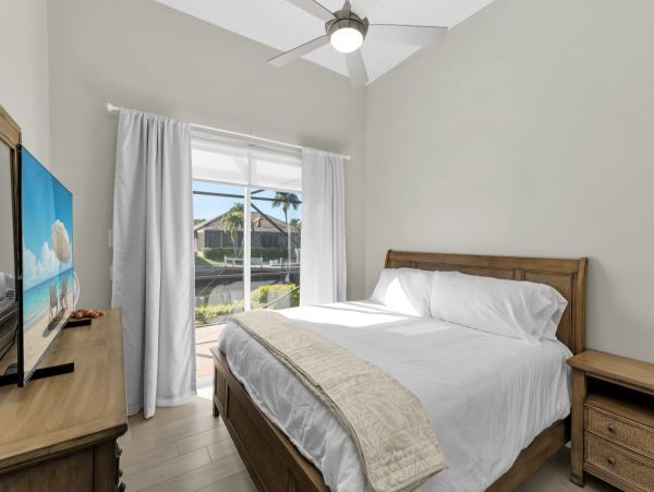 Marco Island Luxury Four Bedroom Plus Den