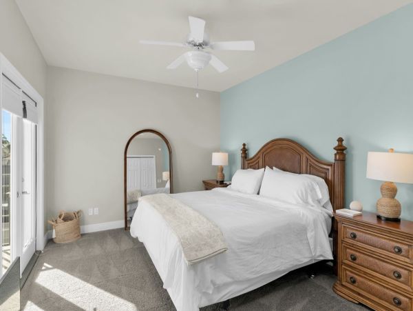 Marco Island Luxury Four Bedroom Plus Den