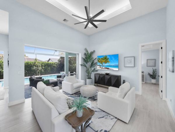 Four Bedroom Retreat on Marco Island - Your Island Getaway Awaits