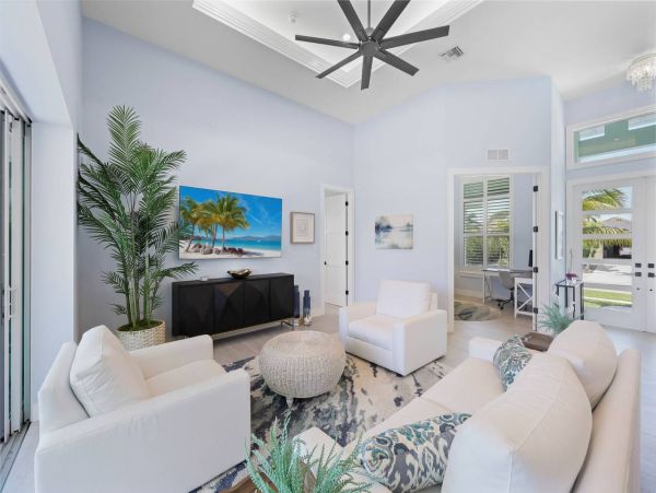 Four Bedroom Retreat on Marco Island - Your Island Getaway Awaits