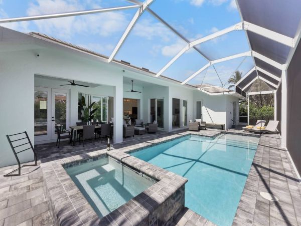 Four Bedroom Retreat on Marco Island - Your Island Getaway Awaits