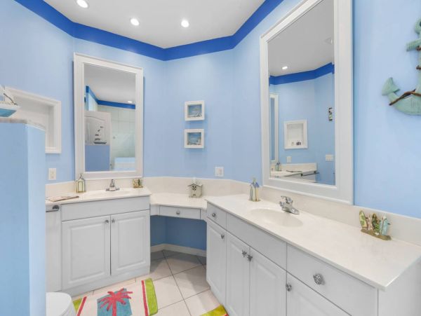 Waterfront Home in Marco Island - Your 3-Bedroom Tropical Escape