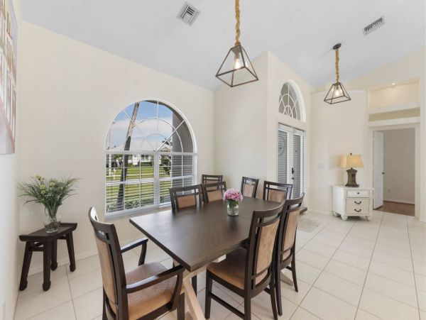Waterfront Home in Marco Island - Your 3-Bedroom Tropical Escape