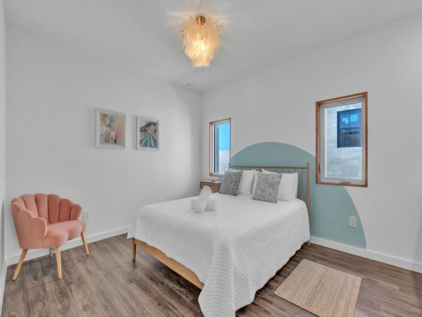 Luxury Beachfront Property in Anna Maria Island - Four Bedroom Vacation Home