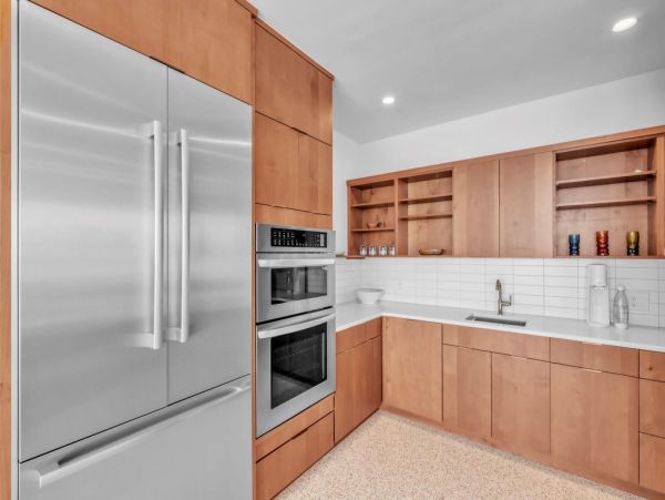 Luxury Beachfront Property in Anna Maria Island - Four Bedroom Vacation Home