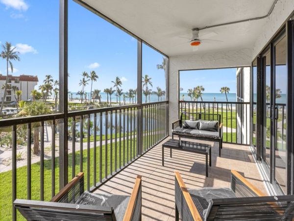 Exceptional Gulf Front Beach Condo Sunny Sanibel Island! New Arrival!