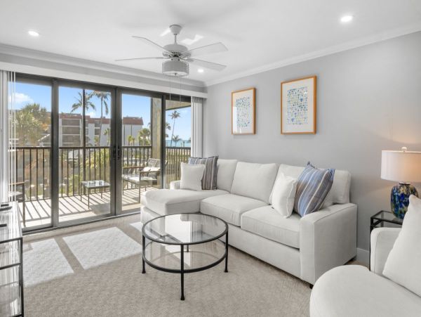 Exceptional Gulf Front Beach Condo Sunny Sanibel Island! New Arrival!