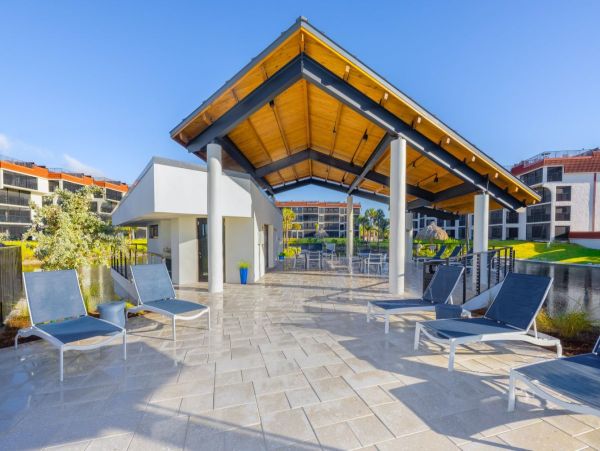 Exceptional Gulf Front Beach Condo Sunny Sanibel Island! New Arrival!