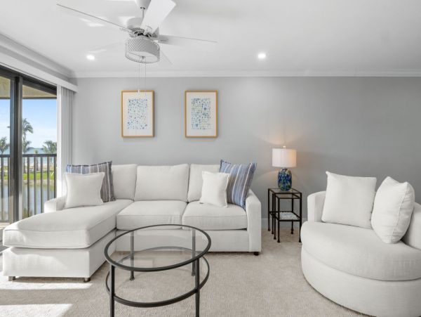 Exceptional Gulf Front Beach Condo Sunny Sanibel Island! New Arrival!