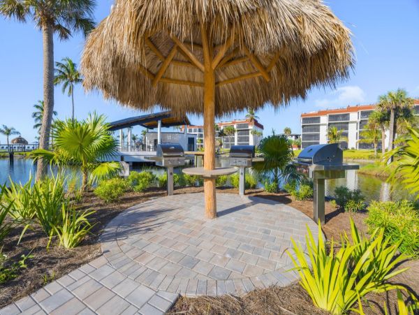 Exceptional Gulf Front Beach Condo Sunny Sanibel Island! New Arrival!