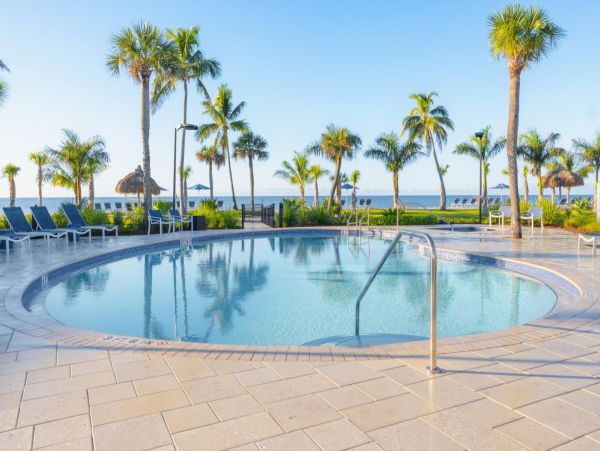 Exceptional Gulf Front Beach Condo Sunny Sanibel Island! New Arrival!