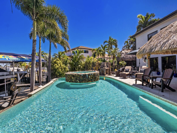 Canal Front Vacation Home Away from Home NEW ARRIVAL