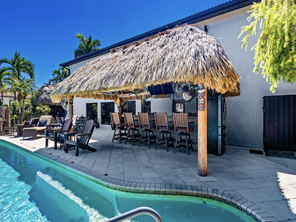 Canal Front Vacation Home Away from Home NEW ARRIVAL