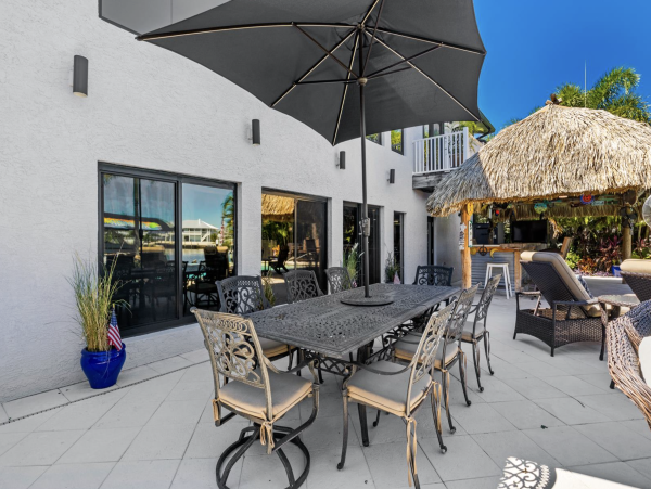 Canal Front Vacation Home Away from Home NEW ARRIVAL