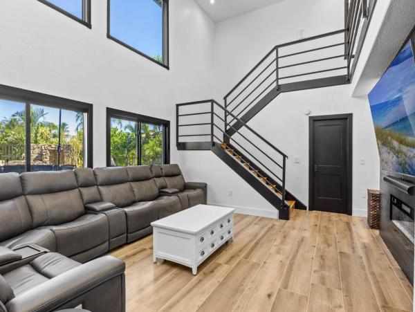 Canal Front Vacation Home Away from Home NEW ARRIVAL