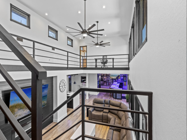 Canal Front Vacation Home Away from Home NEW ARRIVAL