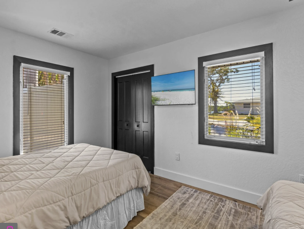 Canal Front Vacation Home Away from Home NEW ARRIVAL