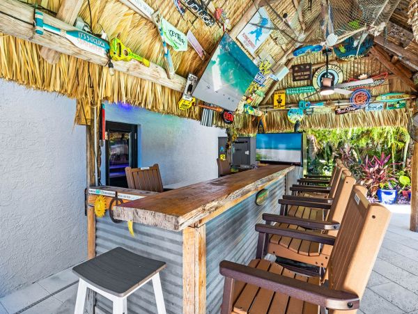 Canal Front Vacation Home Away from Home NEW ARRIVAL