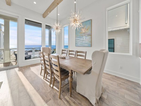 Luxurious Coastal Retreat in panama Beach - 5-Bedroom Pool Home
