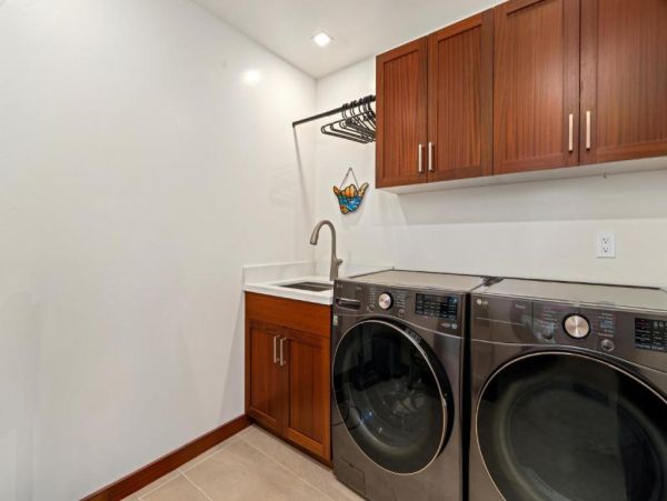 Luxury 4-Bedroom Home in Koloa
