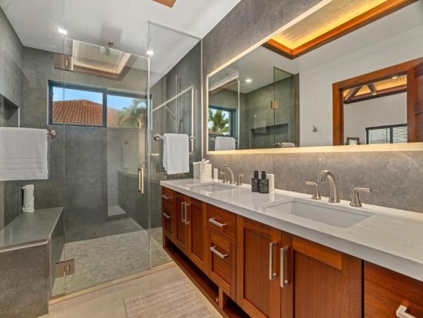 Luxury 4-Bedroom Home in Koloa