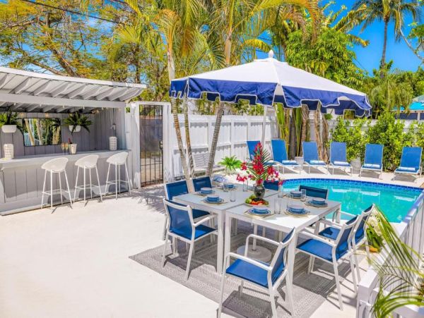 Luxurious Coastal Retreat - Historic Residence with Private Pool
