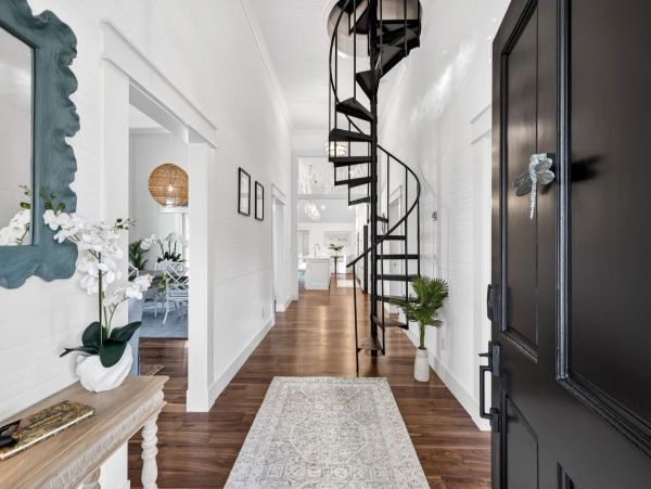 Stunning Stroll To Beach Pool Home