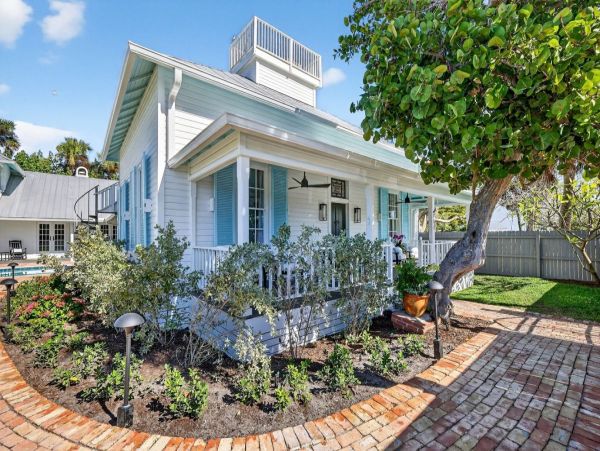 Stunning Stroll To Beach Pool Home