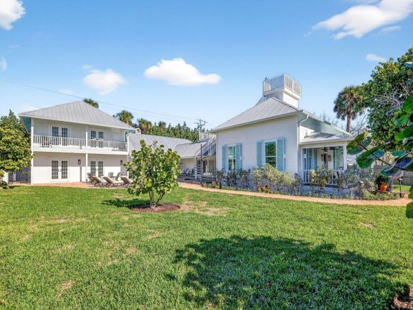 Stunning Stroll To Beach Pool Home