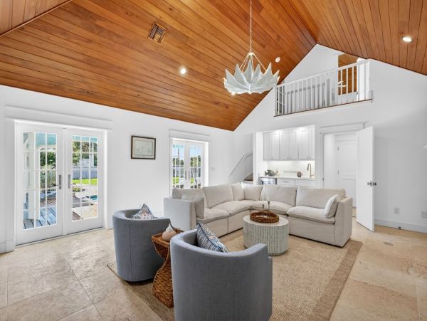 Stunning Stroll To Beach Pool Home