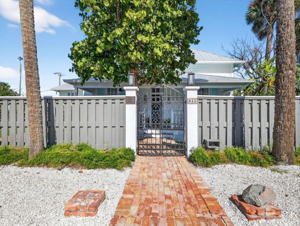 Stunning Stroll To Beach Pool Home