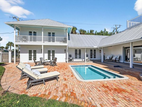 Stunning Stroll To Beach Pool Home