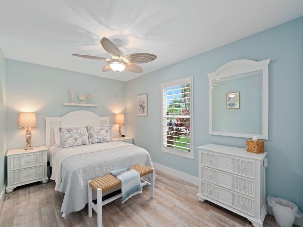 Premier Coastal Retreat Near Bonita Beach - 3-Bedroom Home with Private Pool