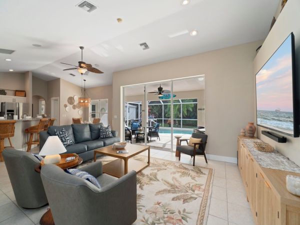 Premier Coastal Retreat Near Bonita Beach - 3-Bedroom Home with Private Pool