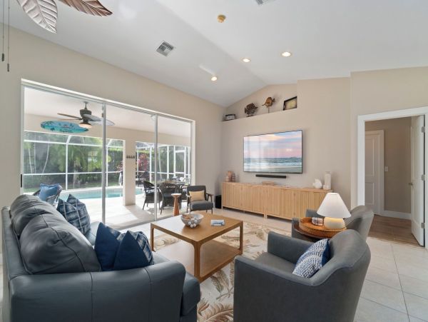 Premier Coastal Retreat Near Bonita Beach - 3-Bedroom Home with Private Pool
